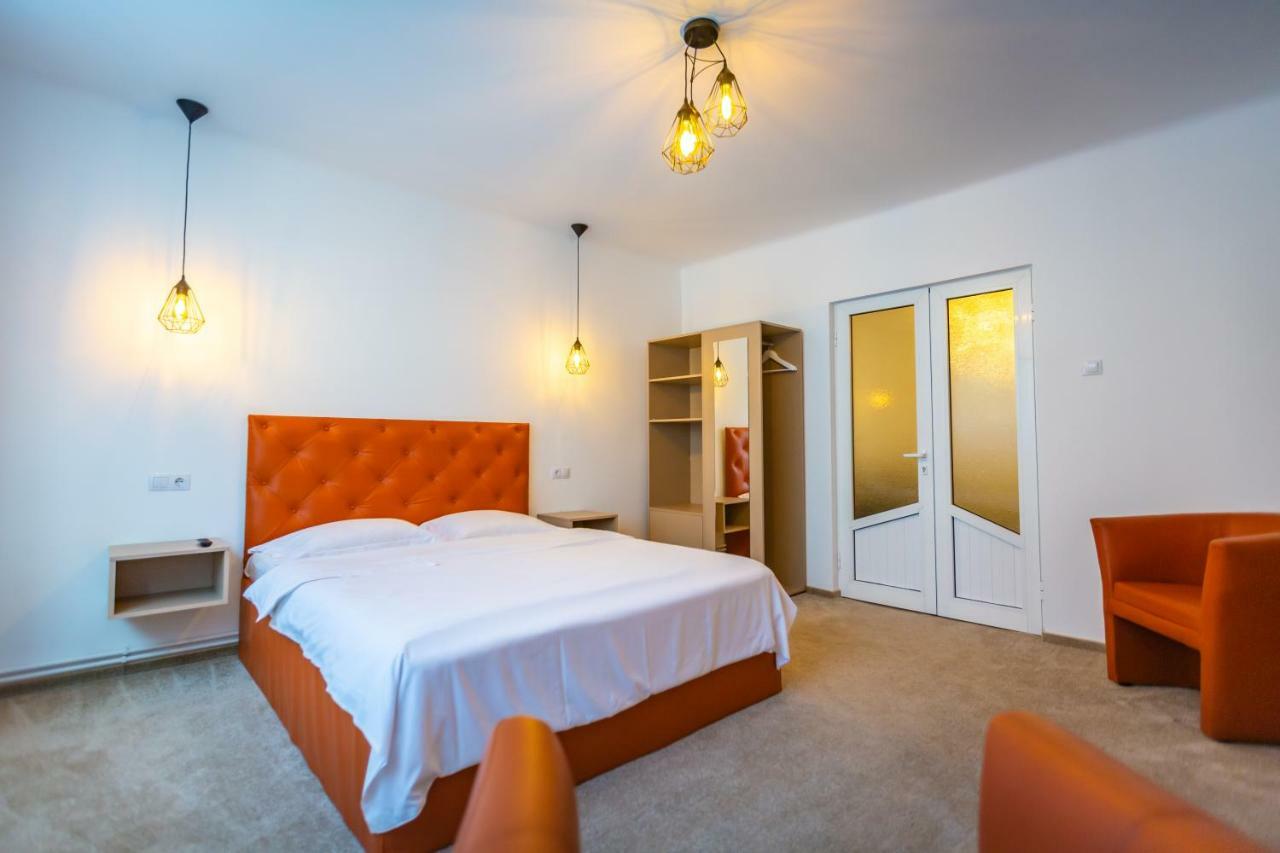 Central Apartment Brassó Kültér fotó