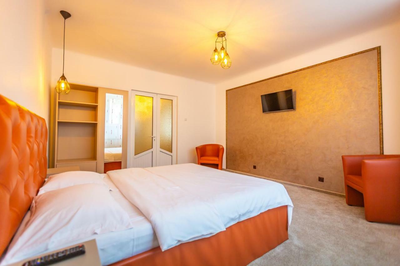 Central Apartment Brassó Kültér fotó